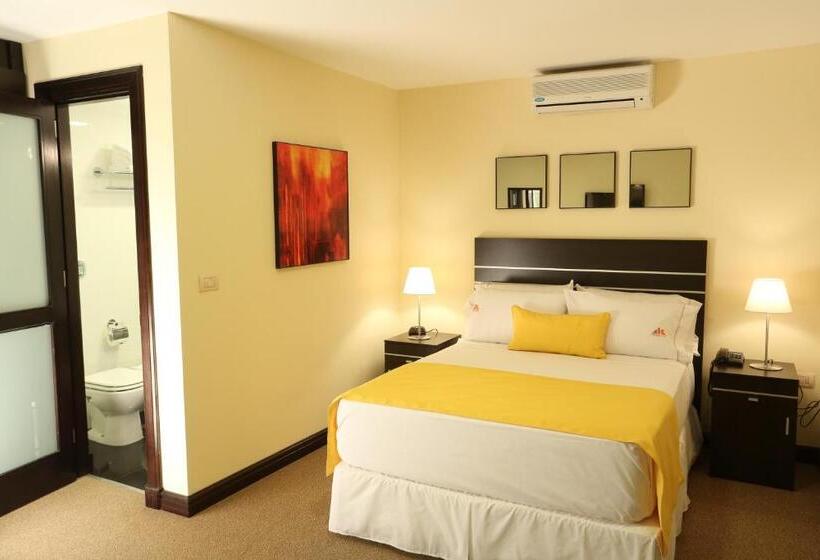 Отель Puerto Mercado