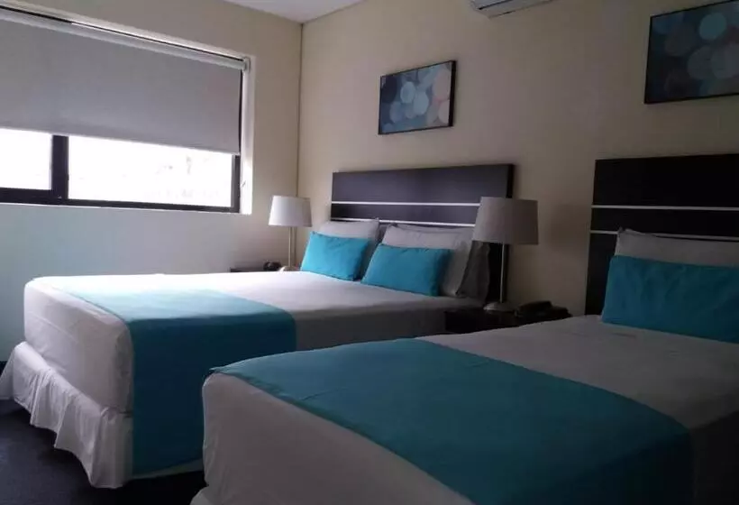 ホテル Puerto Mercado