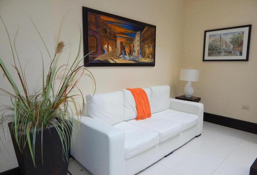 Отель Puerto Mercado