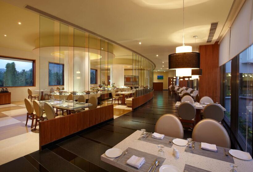 Отель Radisson Salem