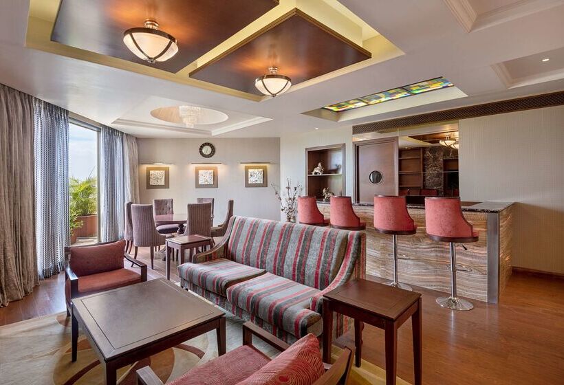 Отель Radisson Salem