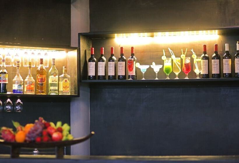 ホテル Reveal Courtyard In Reveal Angkor