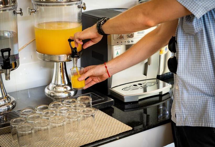 ホテル Reveal Courtyard In Reveal Angkor