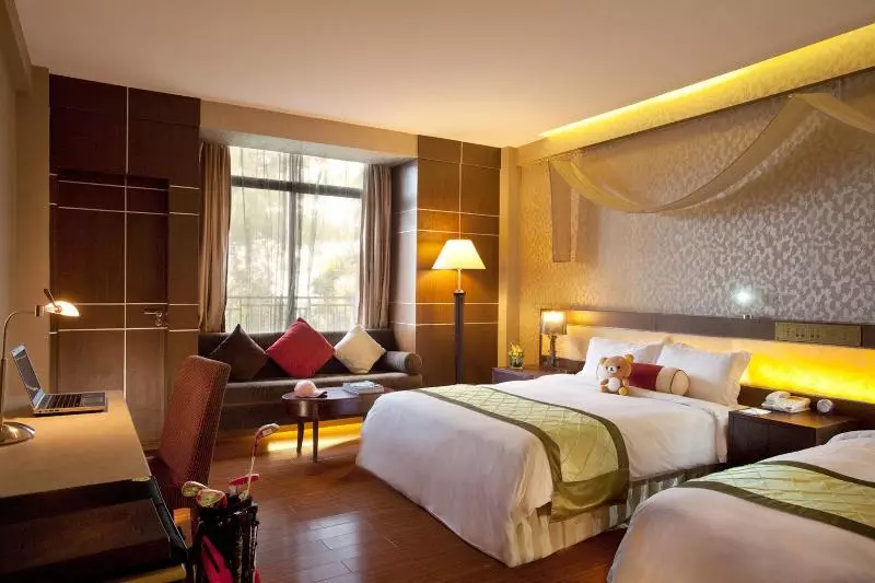 Отель Spring City Golf Resort