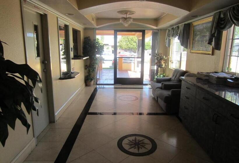 Отель Starlight Inn Canoga Park