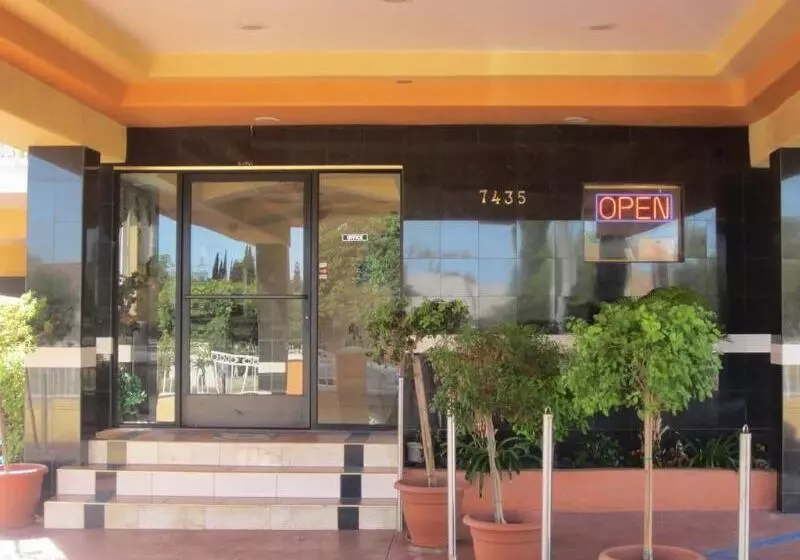 فندق Starlight Inn Canoga Park