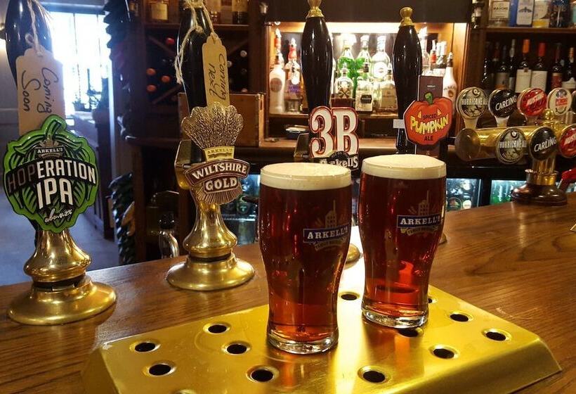 Hotel The Angel In Wootton Bassett