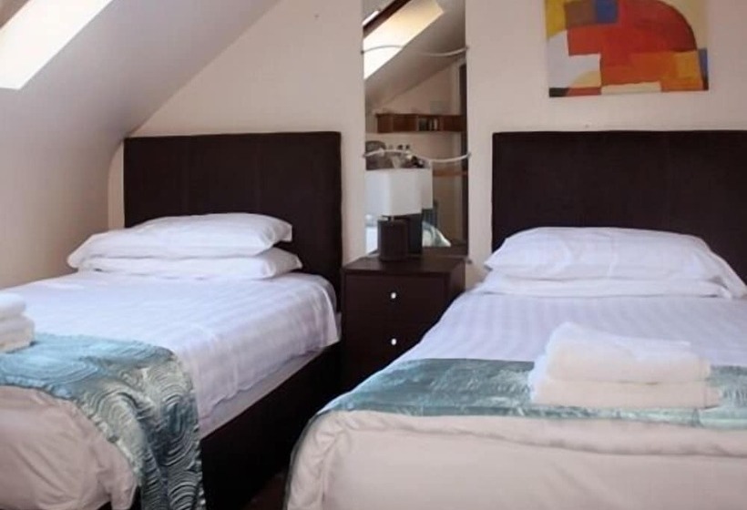 בית מלון כפרי The Bladnoch Inn