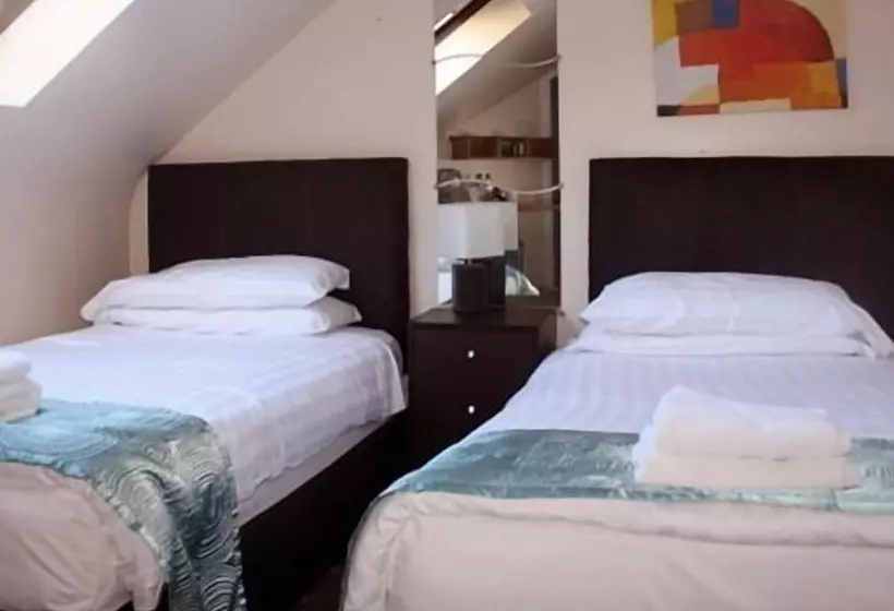 בית מלון כפרי The Bladnoch Inn