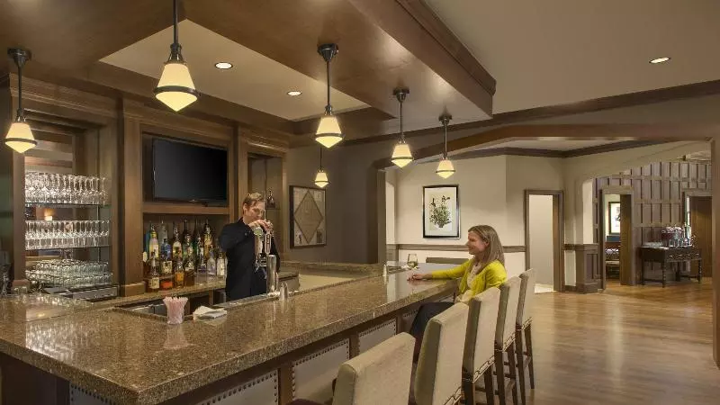 Отель The Sewanee Inn