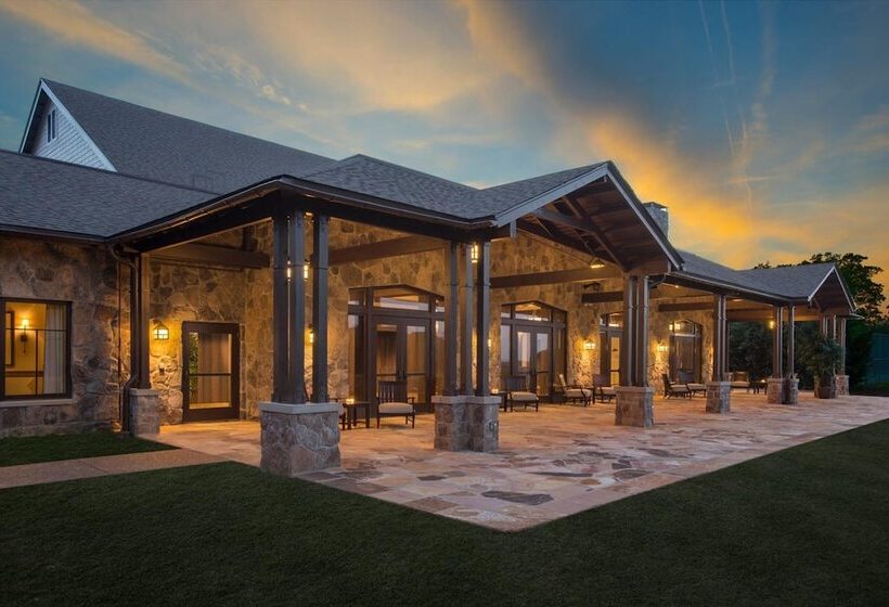 בית מלון כפרי The Sewanee Inn