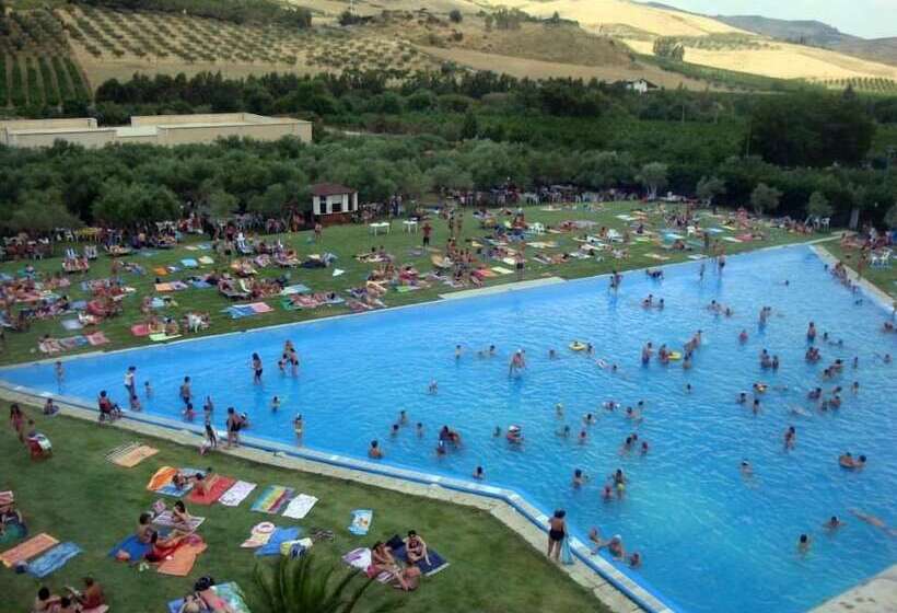 فندق Villa Giatra