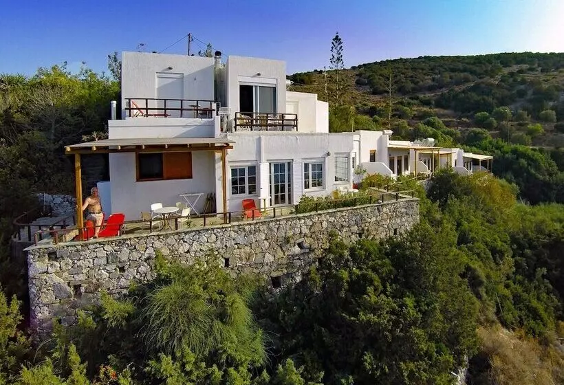 Kounenos Apartments