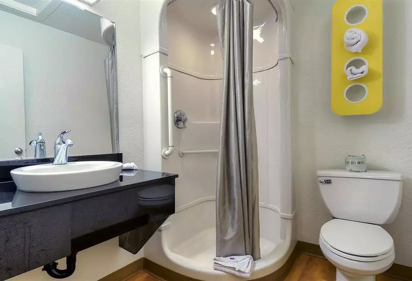 Motel 6 Los Angeles Whittier