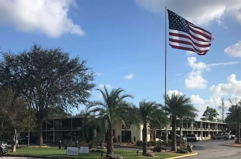 汽车旅馆  At Home Inn  Fort Pierce