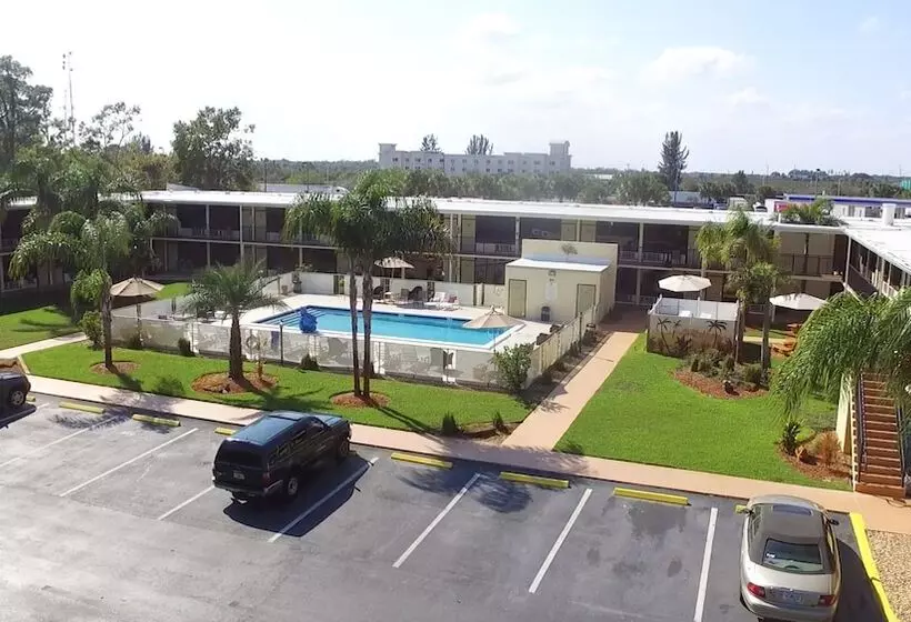 汽车旅馆  At Home Inn  Fort Pierce