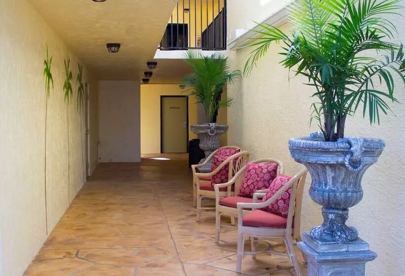 汽车旅馆  At Home Inn  Fort Pierce