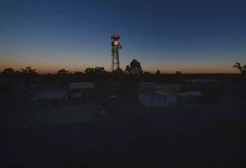 Oaks Moranbah Suites