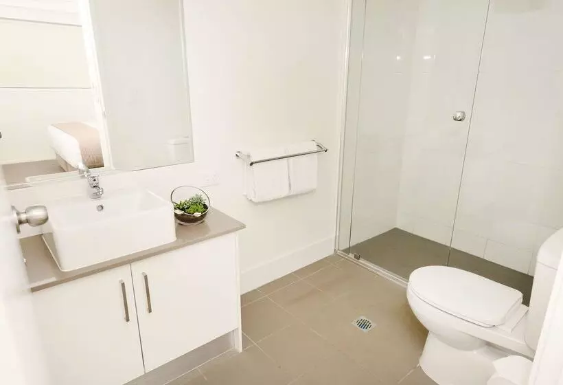 Oaks Moranbah Suites