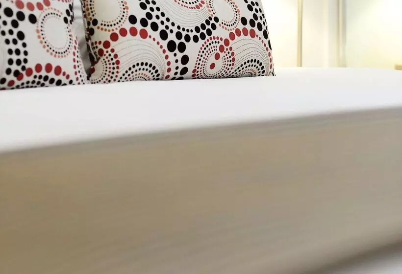 Oaks Moranbah Suites