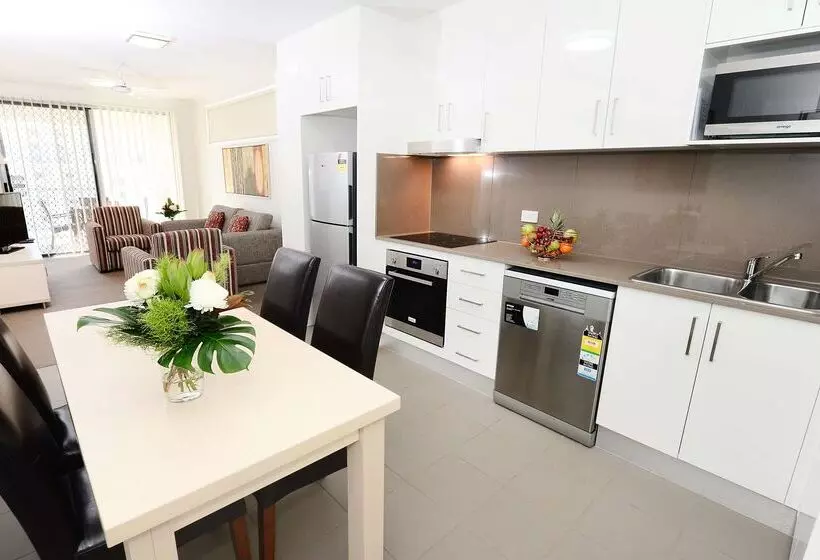 Oaks Moranbah Suites