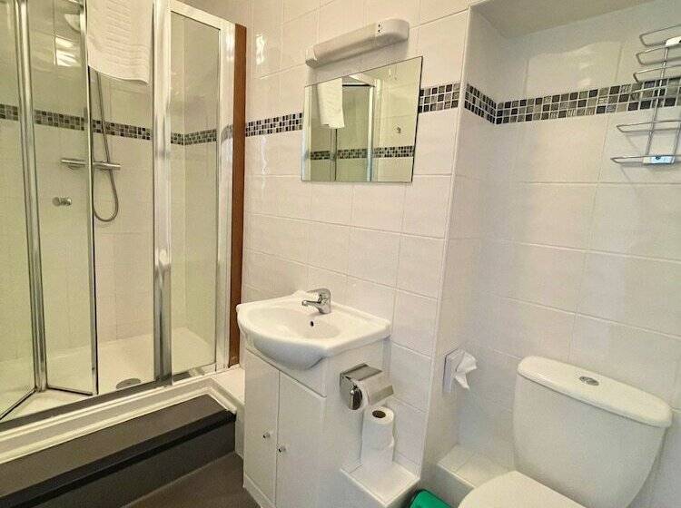 膳宿费 The Crown And Cushion