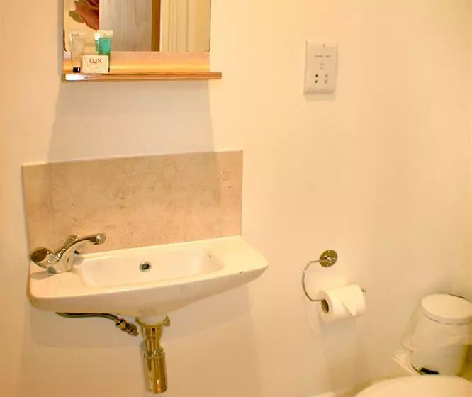 فندق The Kelvin Guest House