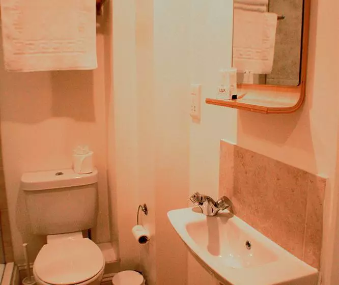 فندق The Kelvin Guest House