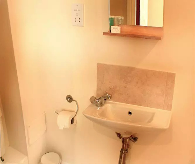 فندق The Kelvin Guest House