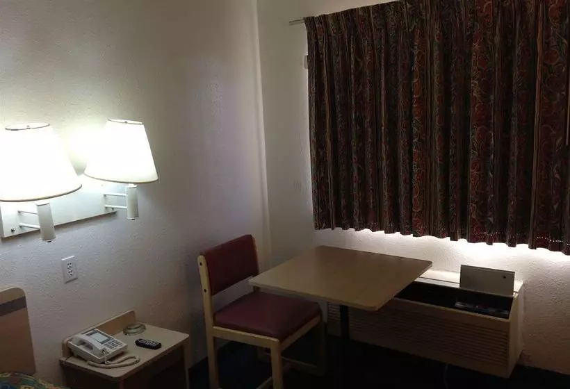 모텔 Red Roof Inn Bourbonnais