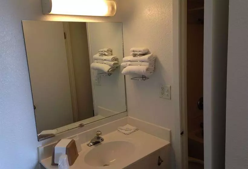 모텔 Red Roof Inn Bourbonnais