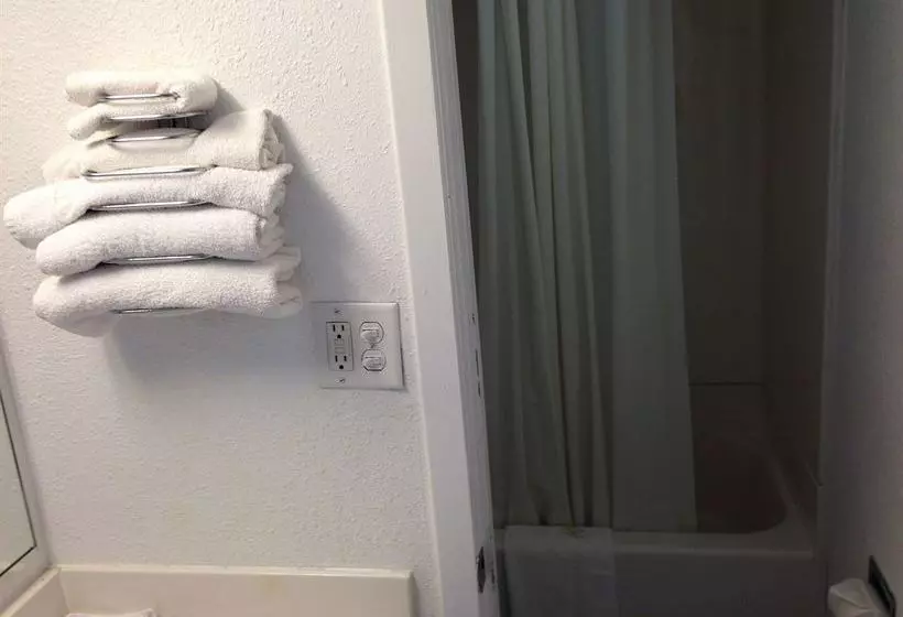 모텔 Red Roof Inn Bourbonnais