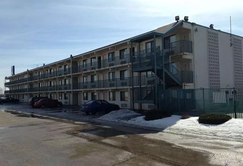 모텔 Red Roof Inn Bourbonnais