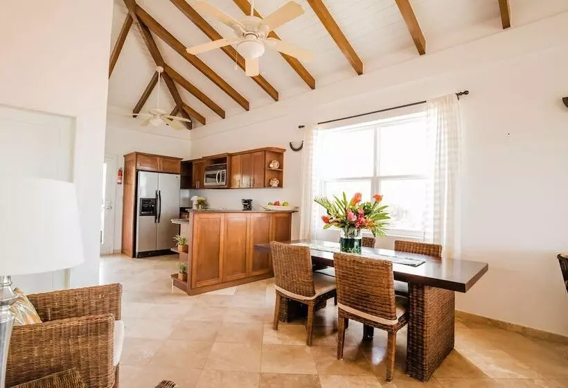 Umaya Resort & Adventures