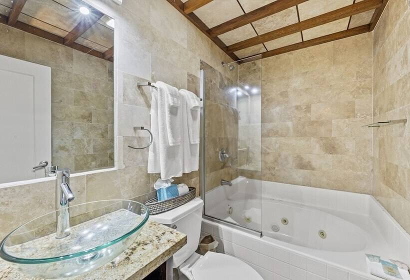 Umaya Resort & Adventures