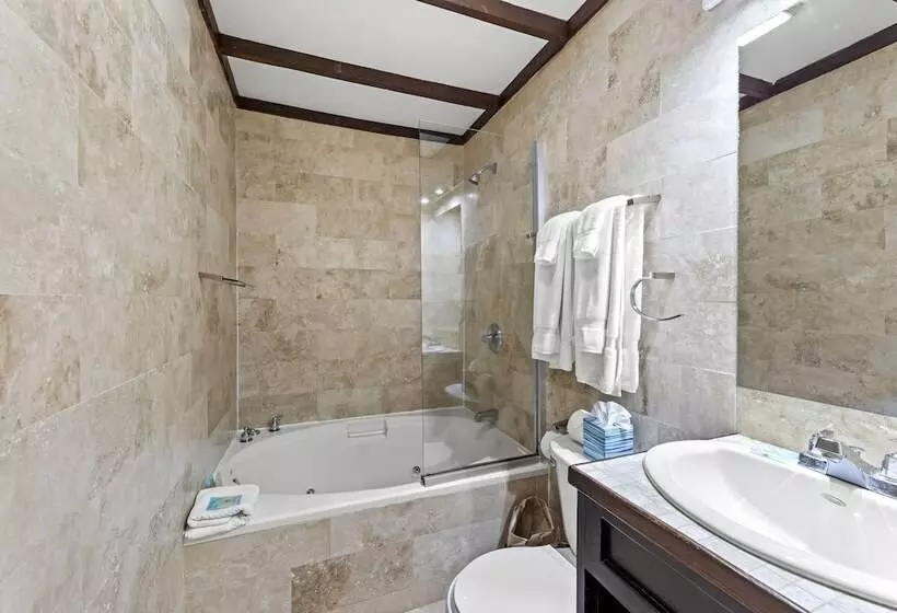 Umaya Resort & Adventures