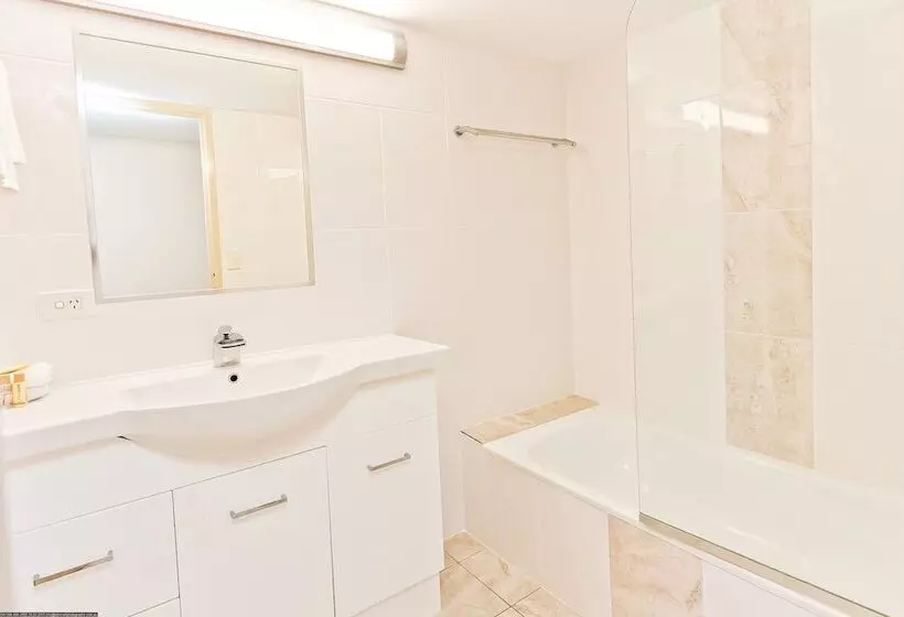 White Crest Apartments