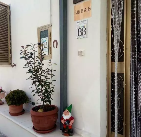 تختخواب و صبحانه Alfi Beb