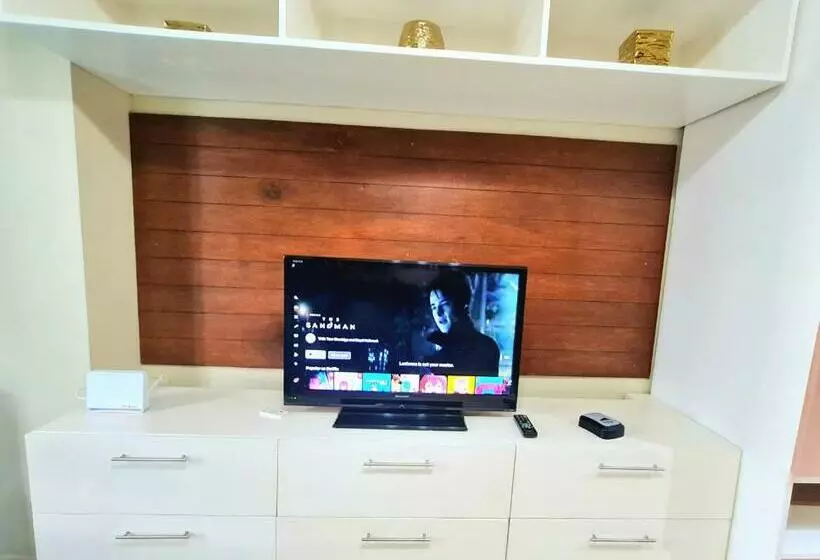 Studio Unit In The Commercial Part Of Cebu It Park