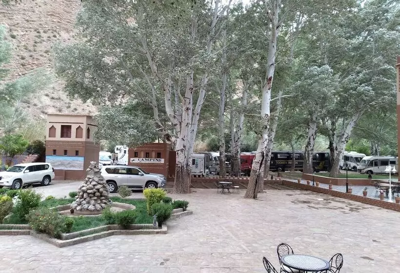 هتل Berbere De La Montagne