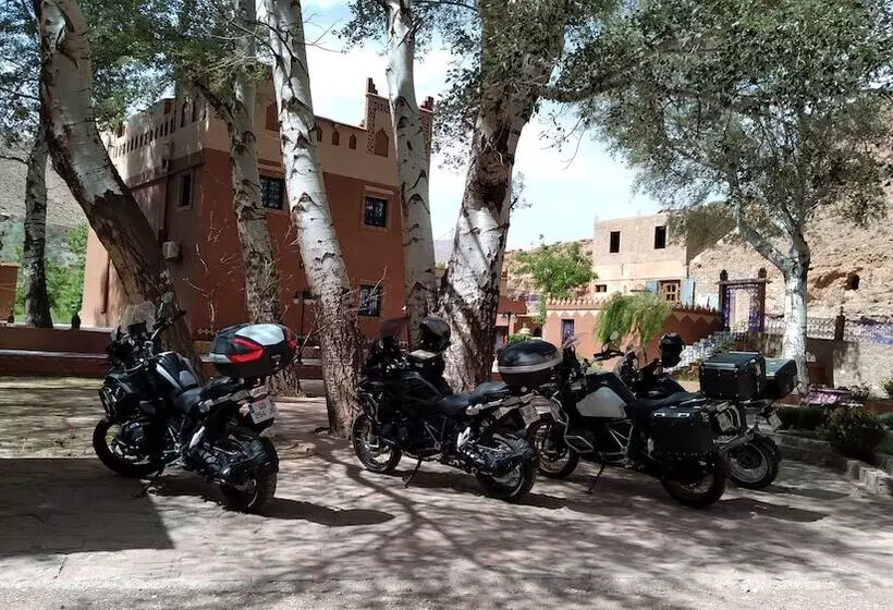 هتل Berbere De La Montagne