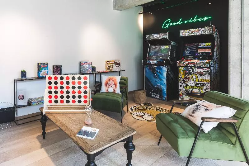 Hotelli Coloft Lille Lesquin