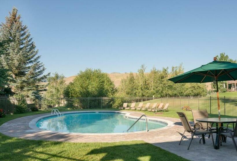 ホテル Elkhorn Retreat