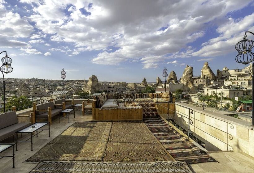 هتل Helen Cave Suites