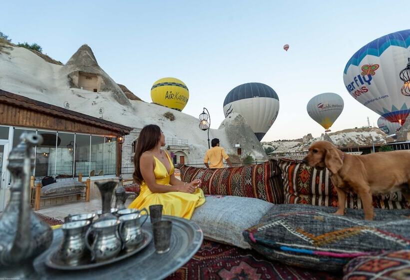 هتل Helen Cave Suites