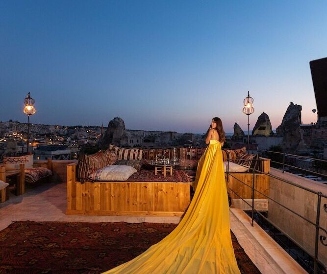 هتل Helen Cave Suites