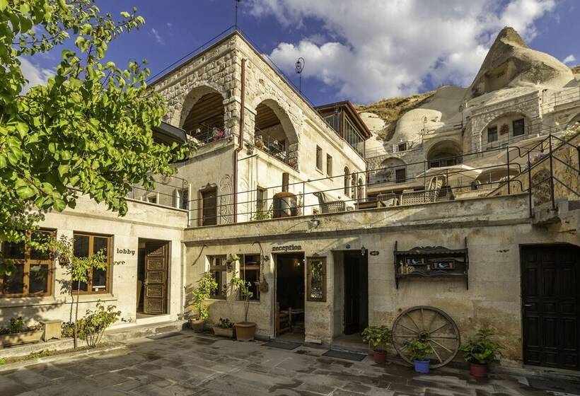 هتل Helen Cave Suites