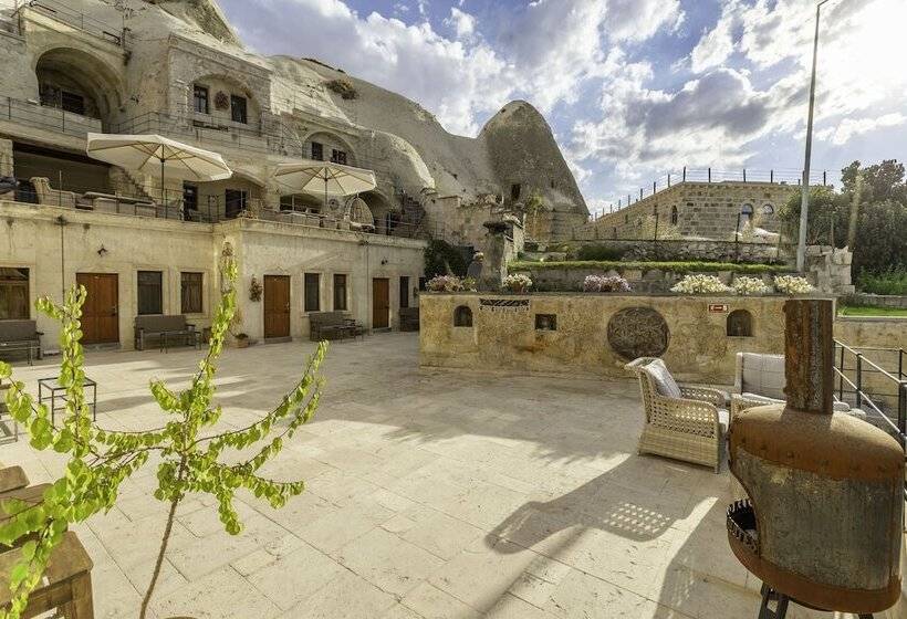 هتل Helen Cave Suites