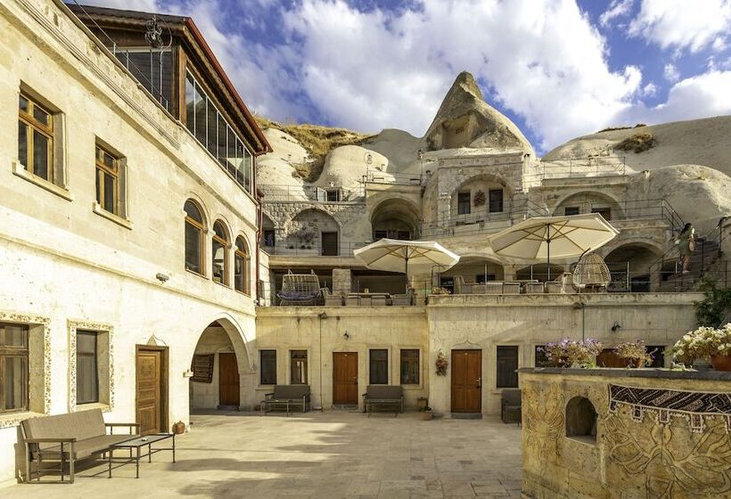 هتل Helen Cave Suites