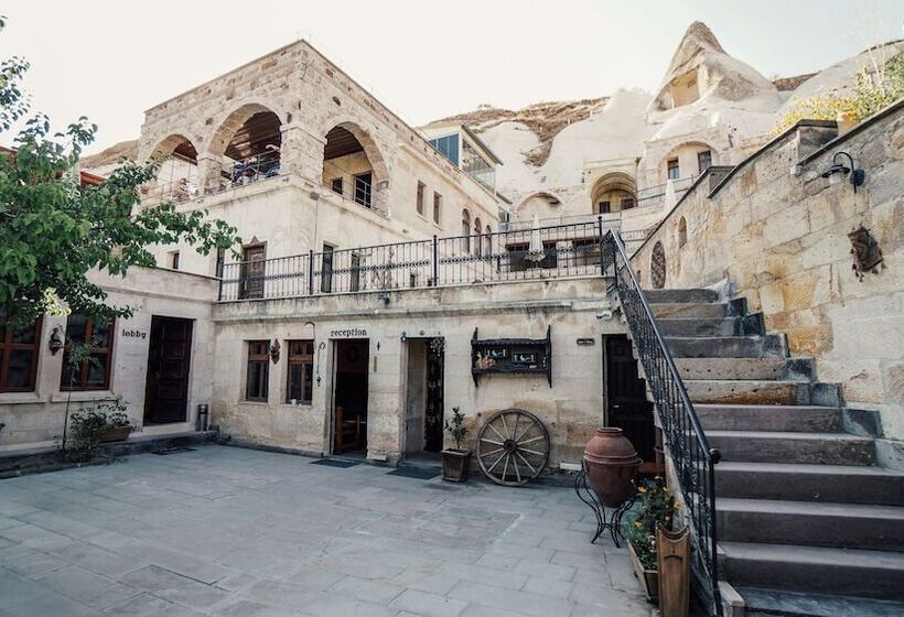 هتل Helen Cave Suites